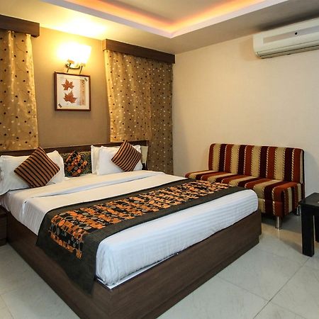 Oyo 4161 Hotel Shailly Inn Ahmedabad Ngoại thất bức ảnh