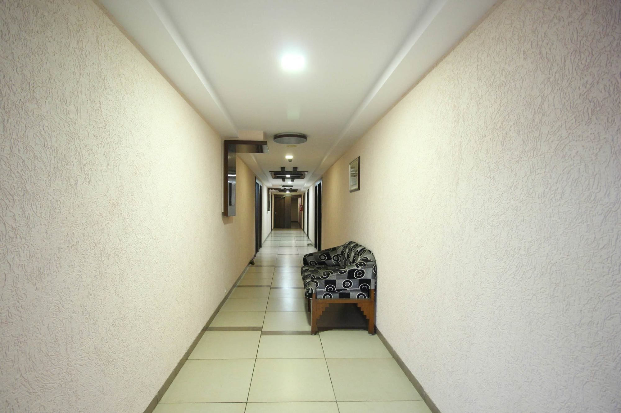 Oyo 4161 Hotel Shailly Inn Ahmedabad Ngoại thất bức ảnh