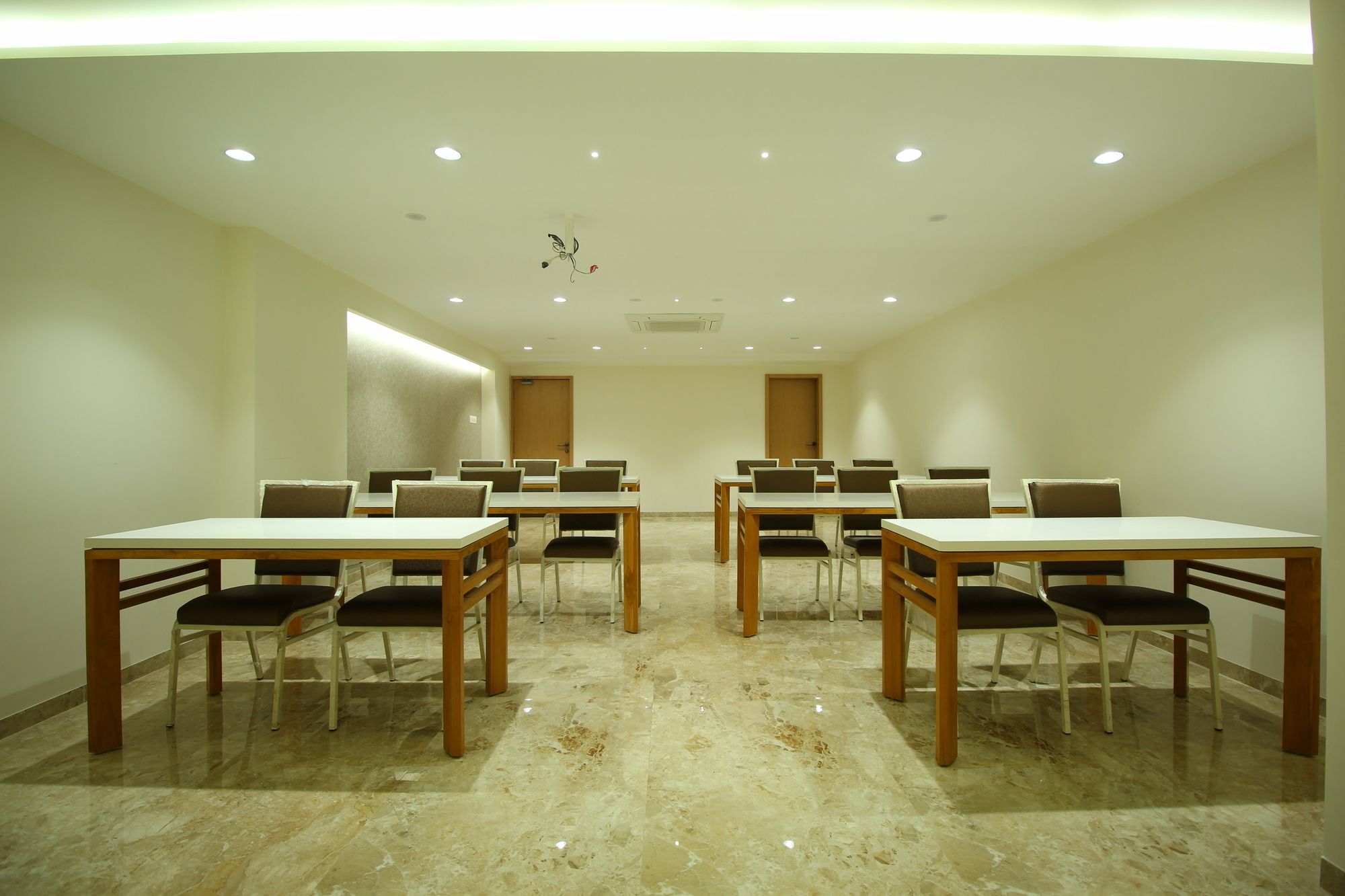 Oyo 4161 Hotel Shailly Inn Ahmedabad Ngoại thất bức ảnh